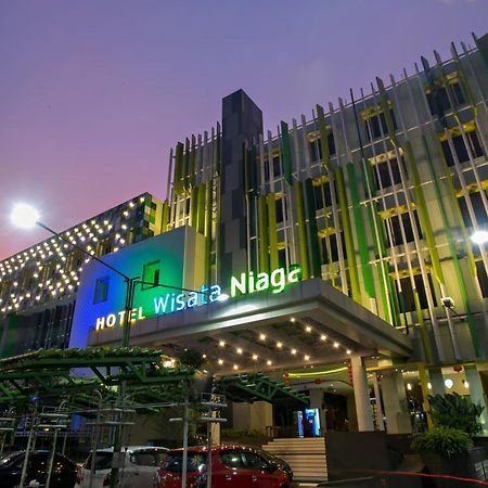 Hotel Wisata Niaga 푸르워케르토 외부 사진