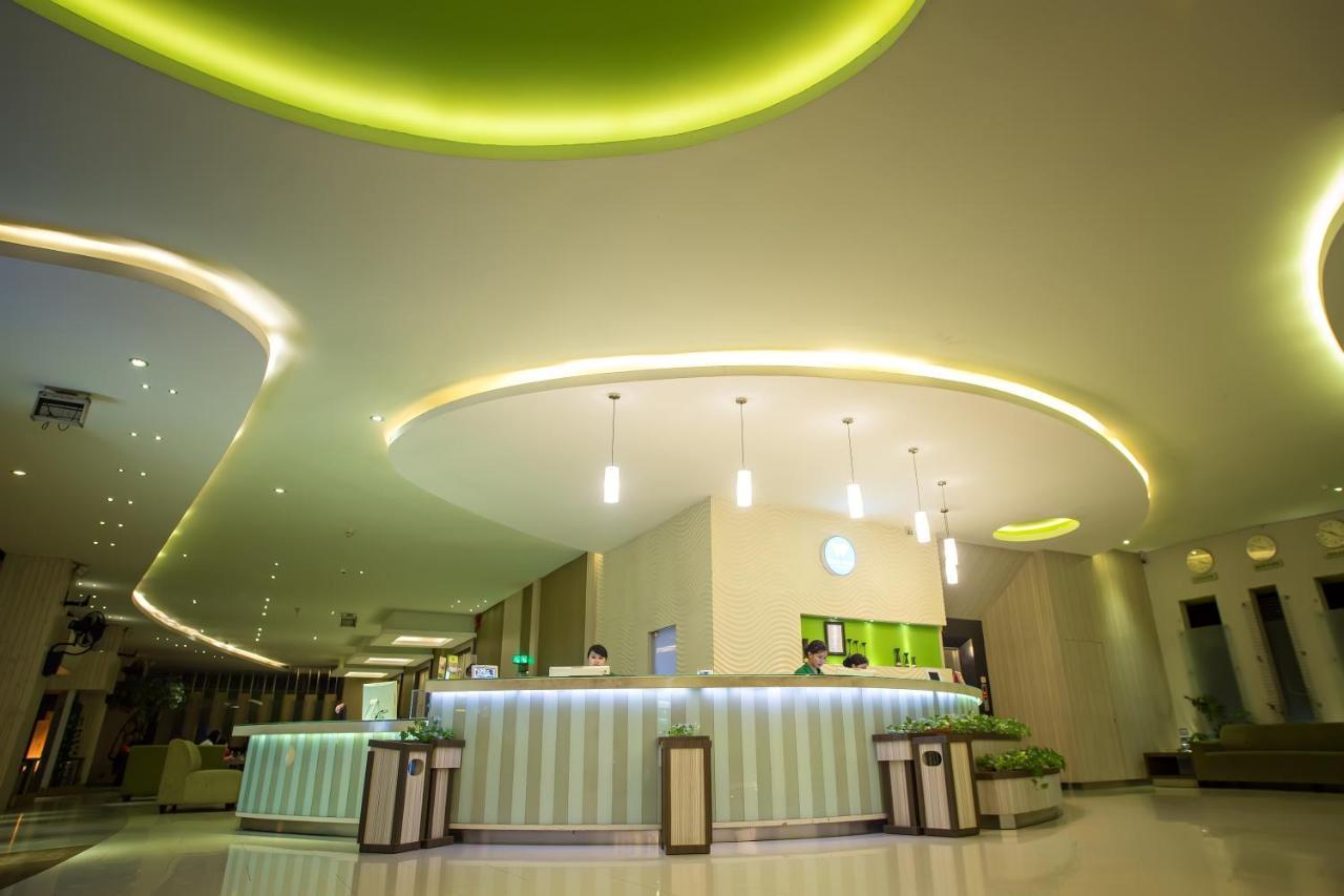 Hotel Wisata Niaga 푸르워케르토 외부 사진
